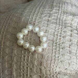 Mini White Pearl Bracelet